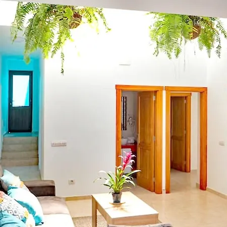 Holiday home Comfortable House In With Free Parking