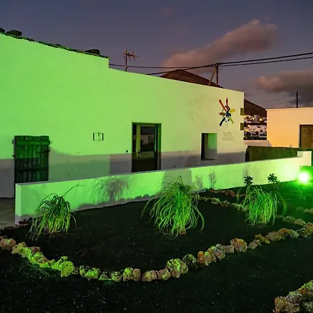 Comfortable House In With Free Parking Holiday home *