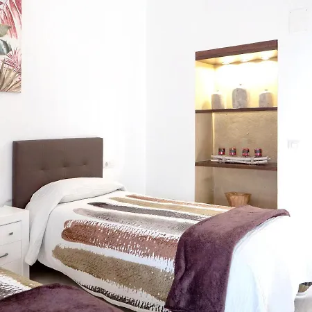 Holiday home Comfortable House In With Free Parking