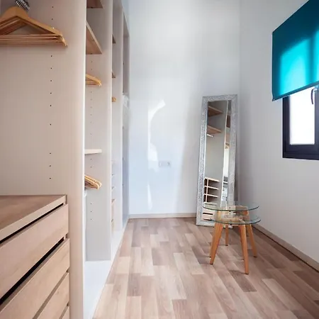 Comfortable House In With Free Parking