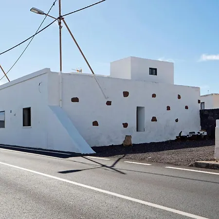 Holiday home Comfortable House In With Free Parking